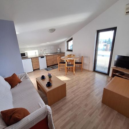 Apartmani Vukovic Punat Kültér fotó