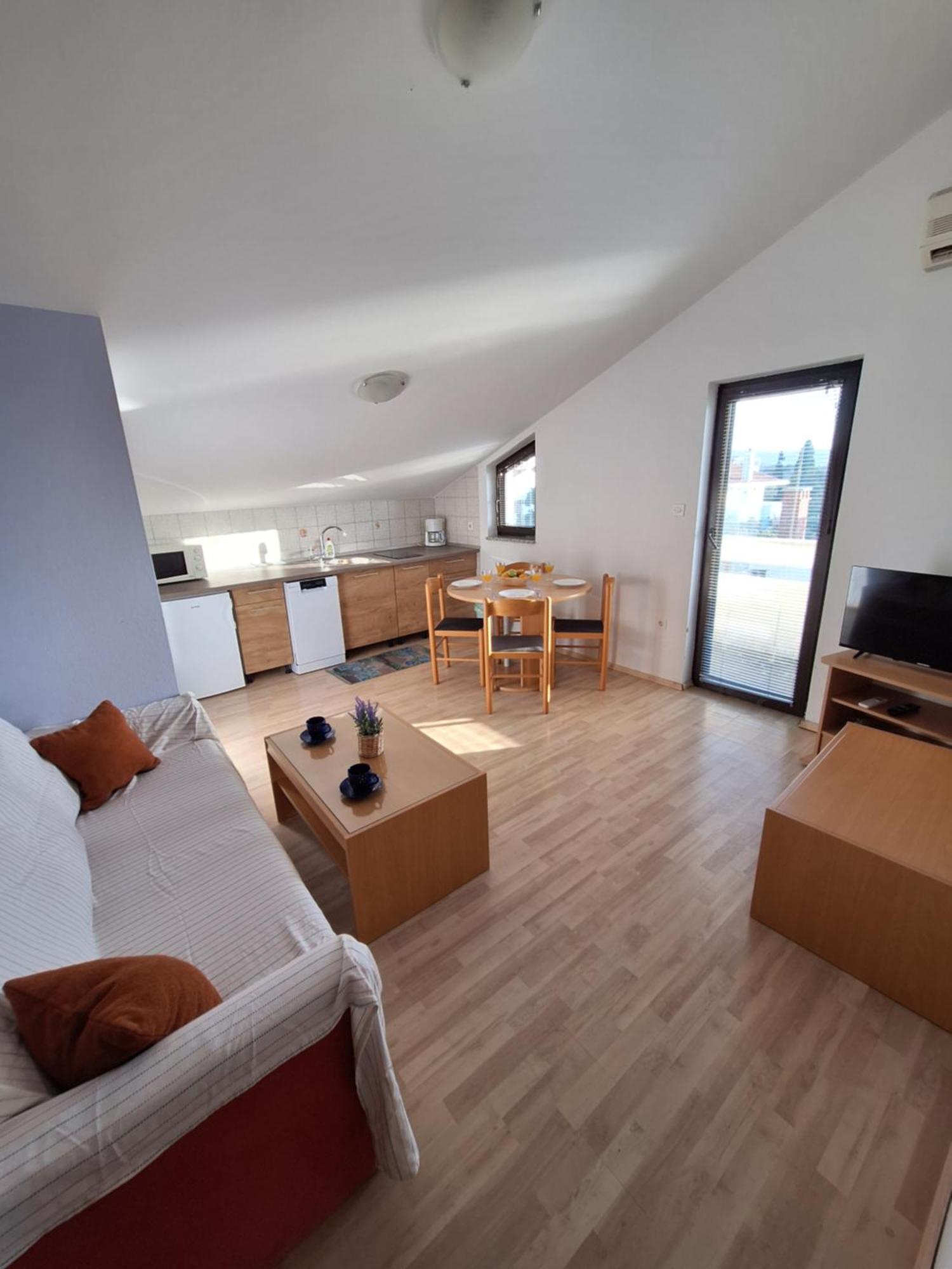 Apartmani Vukovic Punat Kültér fotó