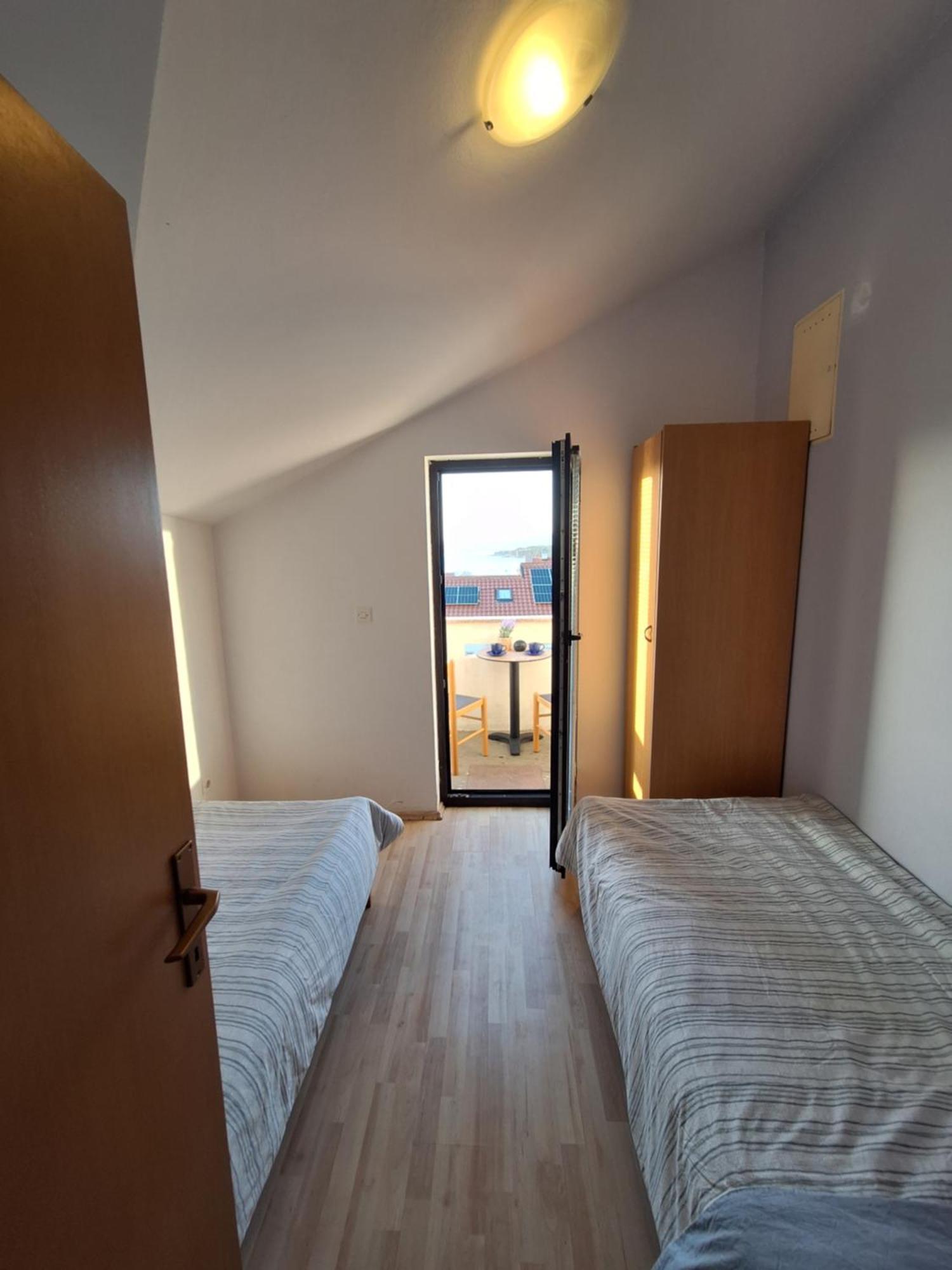 Apartmani Vukovic Punat Kültér fotó